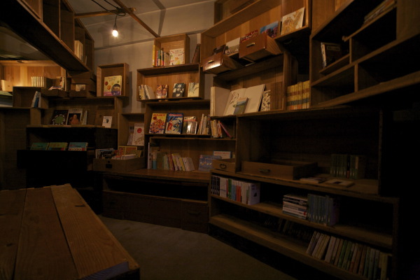 a_tottorihondana_hiraki031
